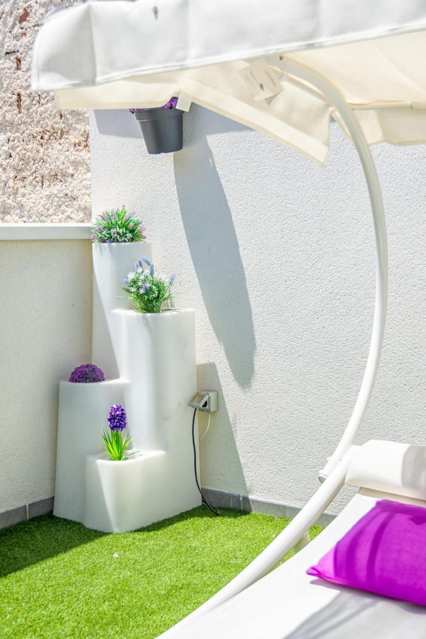 Atico Con Terraza Ac 1Hab En El Centro Y Piscina Comunitaria Apartment Малага Екстериор снимка