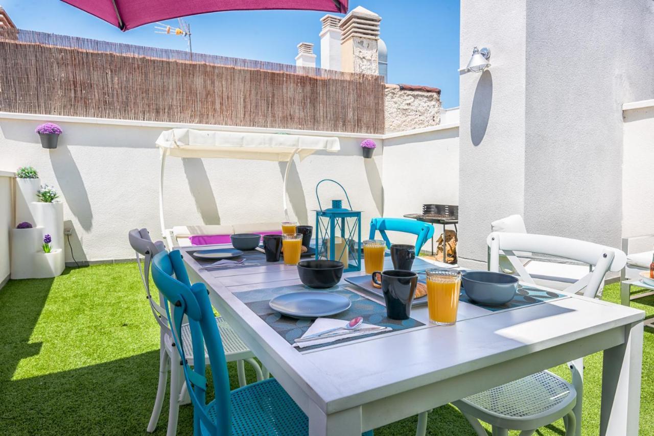 Atico Con Terraza Ac 1Hab En El Centro Y Piscina Comunitaria Apartment Малага Екстериор снимка